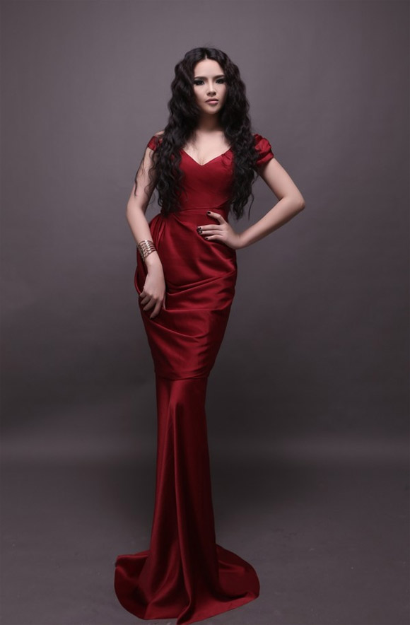 Hoa hậu Thế giới 2013,Lại Hương Thảo,Hoa hậu thể thao Việt Nam 2012