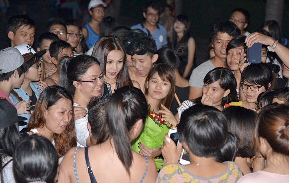 Siêu mẫu Thanh Hằng,Thanh Hằng 2013