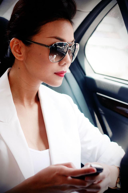 Siêu mẫu Thanh Hằng,Thanh Hằng 2013,Kính râm