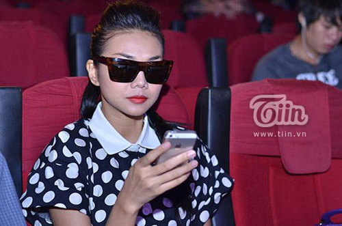 Siêu mẫu Thanh Hằng,Thanh Hằng 2013,Kính râm