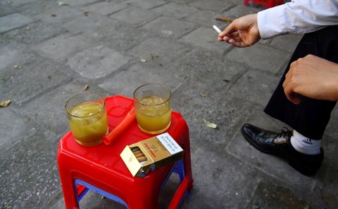 Trà đá vỉa hè,Trà đá Hà Nội,Trà Đá