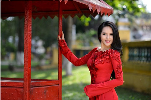 Hoa hậu Thế giới 2013,Lại Hương Thảo,Hoa hậu thể thao Việt Nam 2012