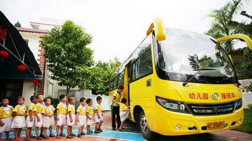 Trẻ mẫu giáo,Tai nạn hy hữu,bỏ quên trên xe buýt đến chết