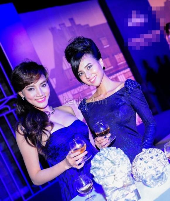 Thời trang sao việt,Mỹ nhân việt,Thời trang sao,Sao mặc xấu,Lỗi trang điểm