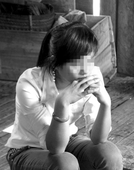 Lam dụng tình dục,Bị lừa làm gái mại dâm,Lừa đảo