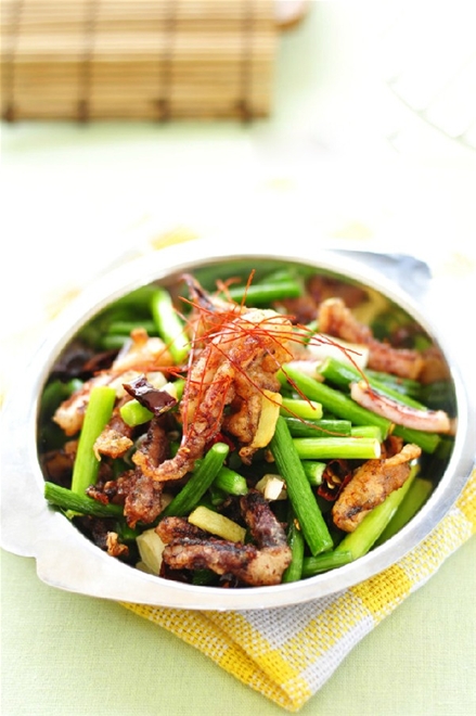Món ăn ngon,Cá cơm kho cay,Giò heo kho xả ớt,Salad gà cay,Mực xào cay