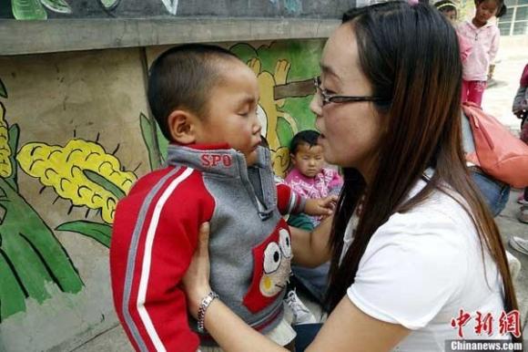 Học sinh mẫu giáo,Trẻ em,Bạo hành trẻ em