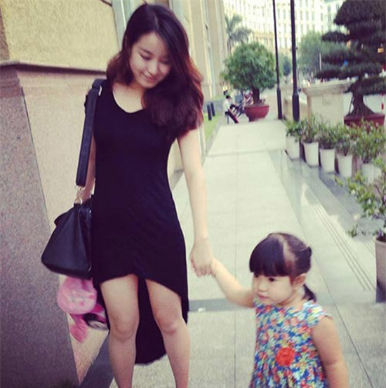 Hà Holly,Phan Hồng Anh,Mi Vân