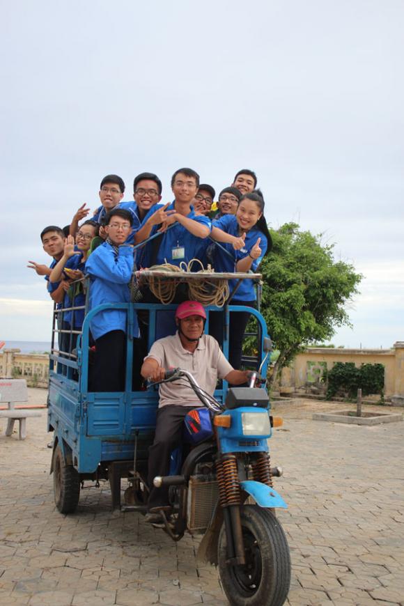 chiến dịch tình nguyện, Mùa hè xanh 2014, sinh viên thành phố, huyện đảo Lý Sơn