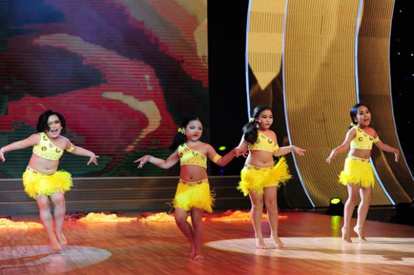 sao Việt, Bước nhảy hoàn vũ Nhí, nữ hoàng quà tặng, Yến Trang thất thế, Đoan Trang, Ốc Thanh Vân