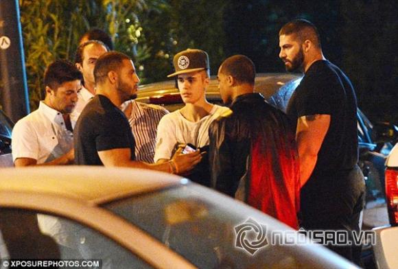 justin bieber ẩu đả với orlando bloom,justin bieber đăng ảnh chọc tức orlando bloom,justin bieber bị đồn qua lại với miranda,chuyện tình của justin bieber 