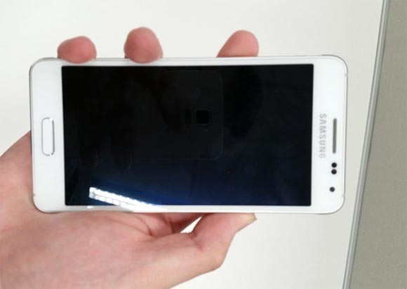 Smartphone,smartphone vỏ nhôm của Samsung,ảnh rõ nét smartphone