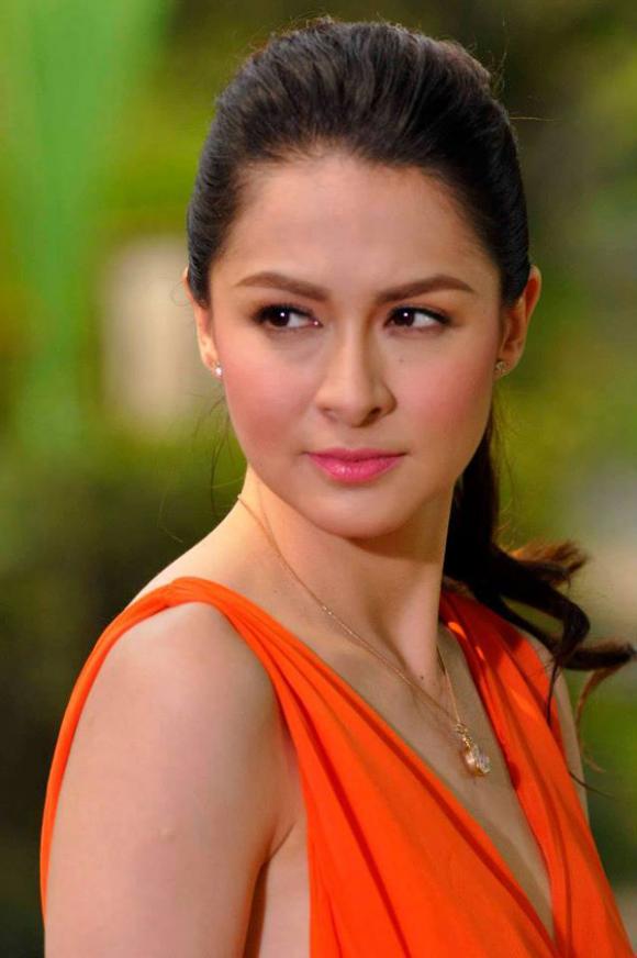 nữ diễn viên marian rivera,mỹ nhân marian rivera,mẹ của Marian Rivera,Marian Rivera đội nón lá,marian rivera viết tiếng việt,Marian Rivera tới Việt Nam,marian rivera thời thơ ấu