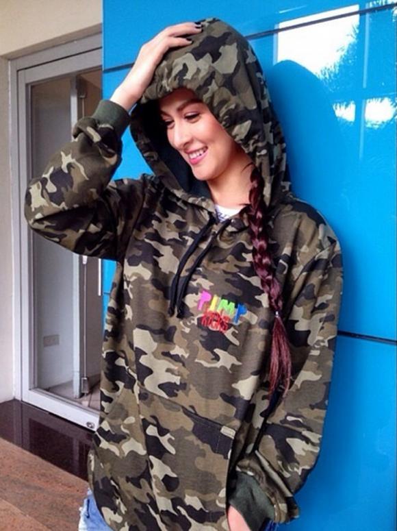 nữ diễn viên marian rivera,mỹ nhân marian rivera,mẹ của Marian Rivera,Marian Rivera đội nón lá,marian rivera viết tiếng việt,Marian Rivera tới Việt Nam,marian rivera thời thơ ấu