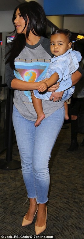 Kim Kardashian, con gái Kim, Kim siêu vòng ba, con gái Kim, con gái Kim như con trai  