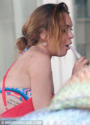 ,Người tình Lindsay Lohan,Lindsay Lohand,Lindsay Lohan đánh người,Lindsay Lohan xuống sắc thảm hại,Lindsay Lohan xấu xí