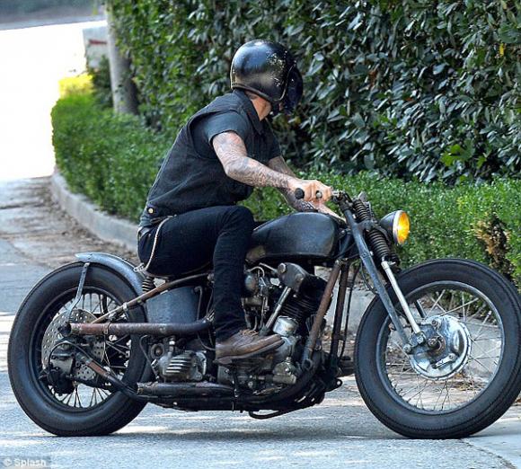 ,vợ chồng david beckham,Siêu xe của David Beckham,Scandal David Beckham,Sự nghiệp của David Beckham,sinh nhật David Beckham,Thời trang David Beckham,David Beckham đi uống rượu