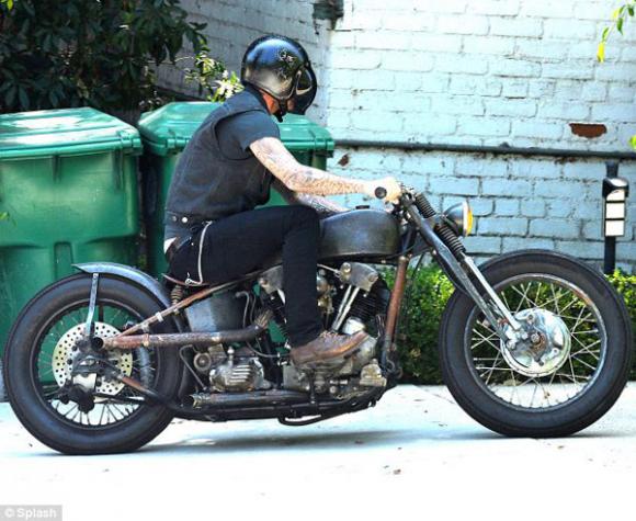 ,vợ chồng david beckham,Siêu xe của David Beckham,Scandal David Beckham,Sự nghiệp của David Beckham,sinh nhật David Beckham,Thời trang David Beckham,David Beckham đi uống rượu