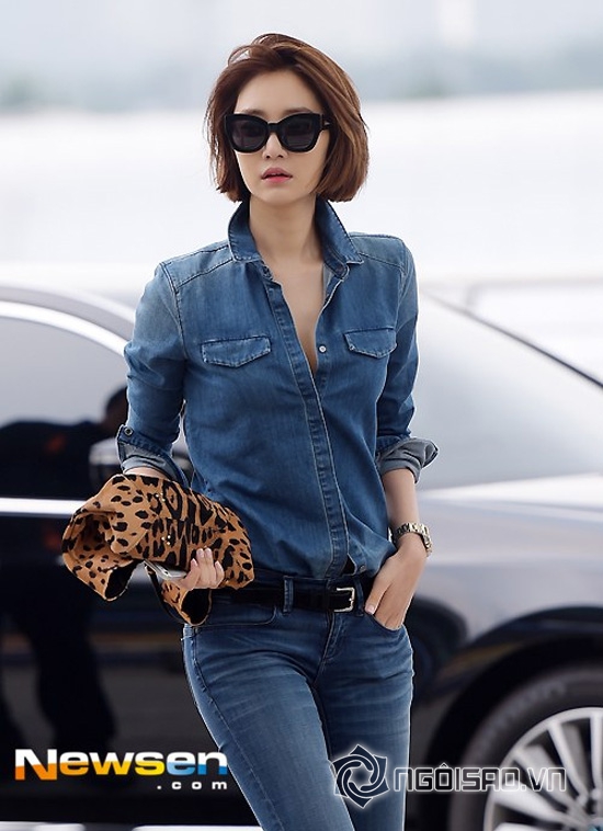 nữ diễn viên go joon hee,thời trang go joon hee,go joon hee khoe dáng ở sân bay,go joon hee diện denim
