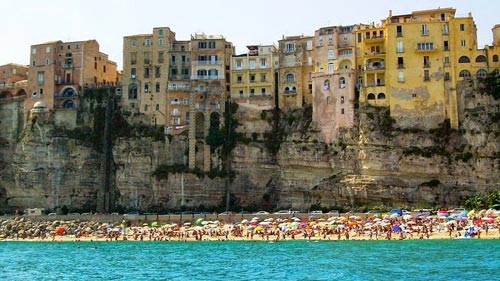 Thành phố Tropea, Thành phố trên vách đá, Du lịch Ý