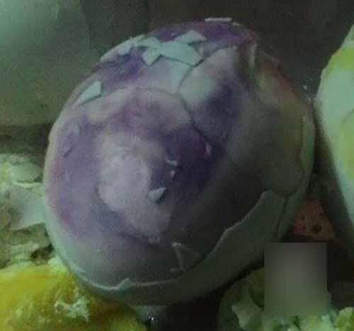 Trứng luộc,trứng luộc có màu tím,phát hoảng trứng luộc có màu tím
