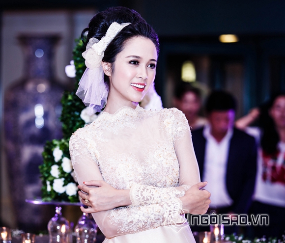 Sao việt,sao viet,hoa hậu áo dài vũ ngọc anh,top 5 hoa hậu việt nam 2012,vũ ngọc anh diện áo cô dâu