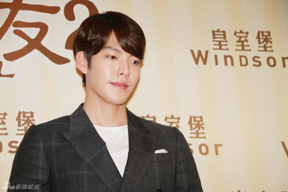,Kim Woo Bin tạp chí W Korea,Kim Woo Bin ôm từng fan nữ trên sân khấu,Kim Woo Bin ở Trung Quốc,Kim Woo Bin ở Thái Lan,Kim Woo Bin làm nông dân,Kim Woo Bin làm tắc nghẽn sân bay