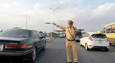 Nạn nhân,nạn nhân tai nạn ô tô,xác định danh tính nạn nhân bị xe cán nát trên đường cao tốc