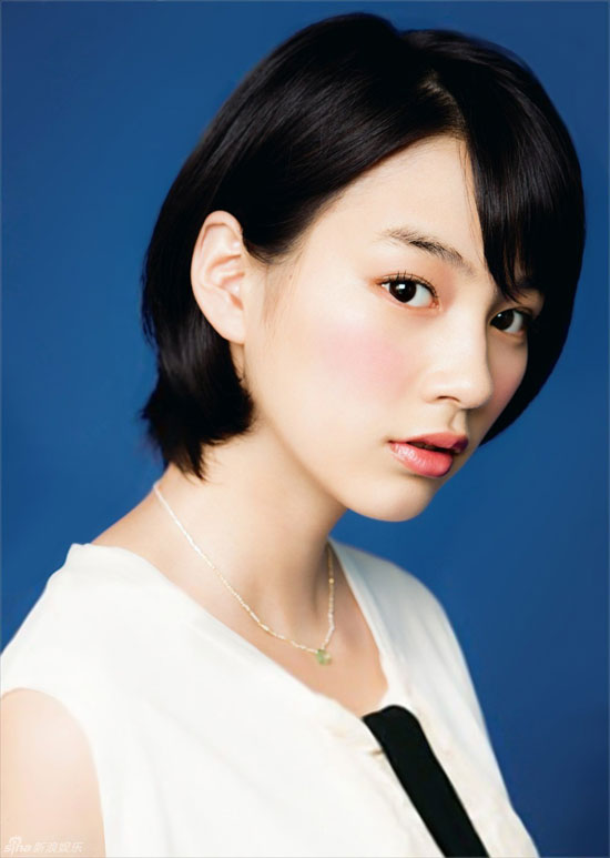 mỹ nhân Nhật Bản,nhan sắc của mỹ nhân Nhật,làn da trắng sứ,đôi mắt to tròn,nụ cười rạng rỡ,hình mẫu lý tưởng