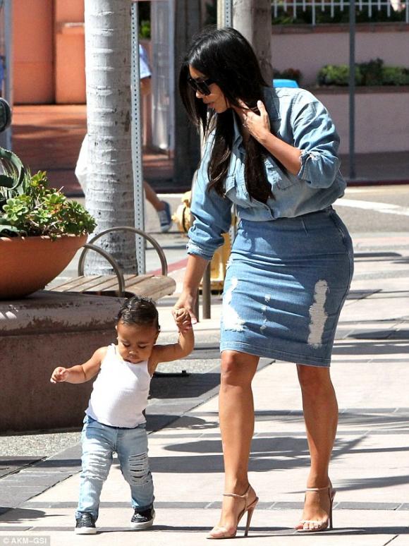 Kim Kardashian, Kim siêu vòng ba, North West, Nori