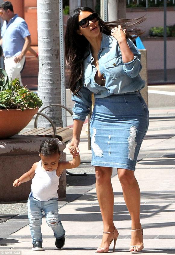 Kim Kardashian, Kim siêu vòng ba, North West, Nori