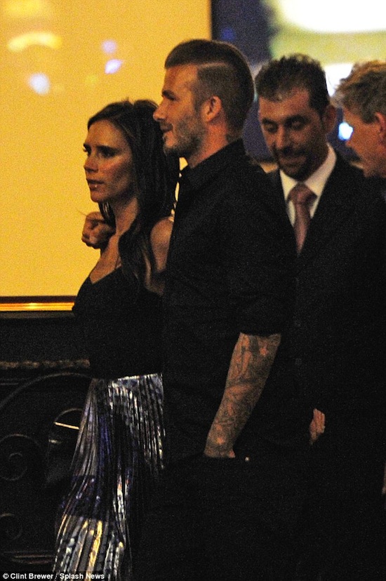 David Beckham, Victoria, vợ chồng Beckham tình tứ, vợ chồng Beckham đi tiệc, cặp đôi Beckham