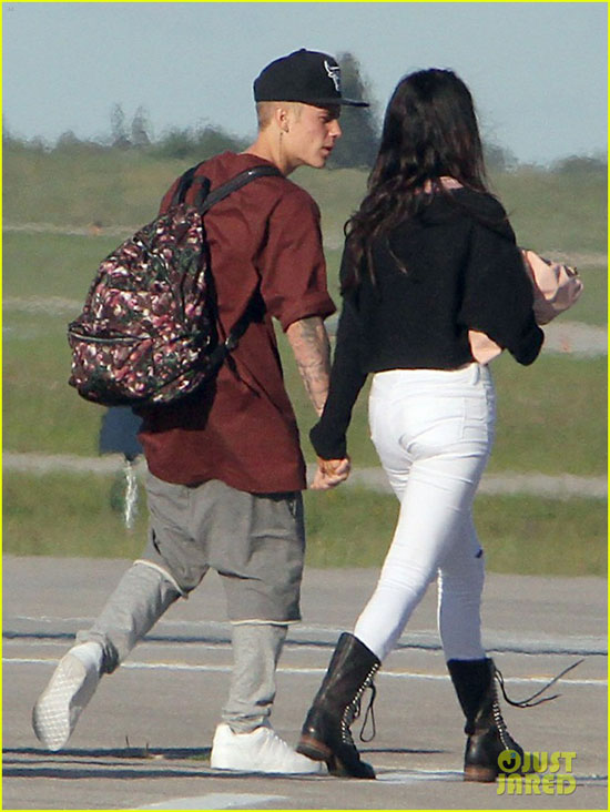 Selena,Selena và Justin rời máy bay,sao Hollywood hẹn hò,Selena và Justin tái hợp