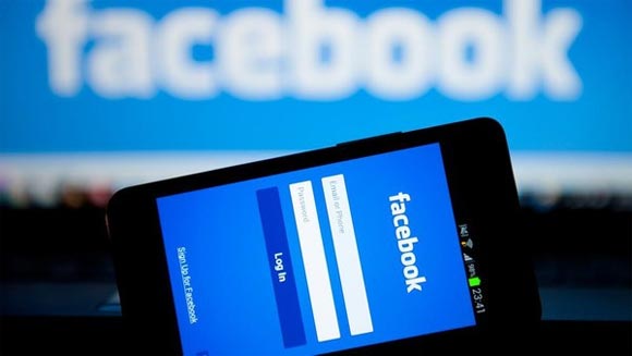 Fcacebook,Facebook phân trần việc ép người dùng cài Messenger
