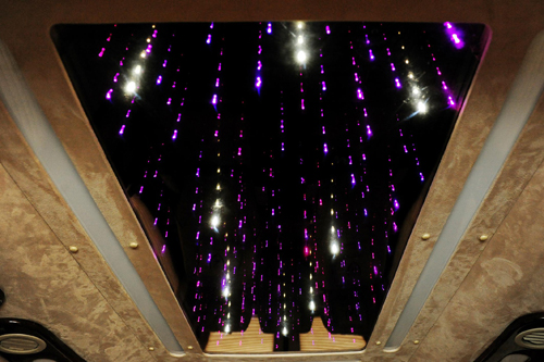 Đàm Vĩnh Hưng, Huỳnh Thúy Anh, Siêu xe DCar Limited