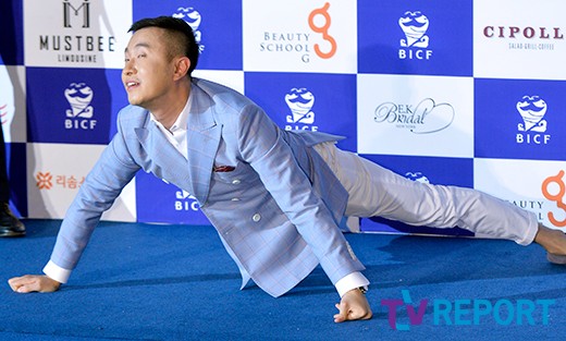 Hwang Shin Young, sao Hàn, Thảm xanh, Busan International Comedy Festival 2