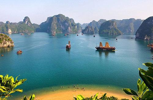 Nha Trang, Lăng Cô, Côn Đảo, Du lịch biển