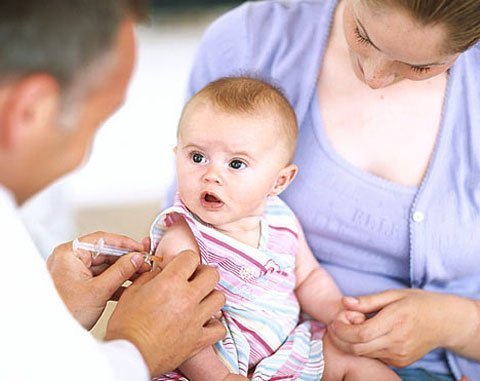 Tiêm phòng,tiêm phòng cho trẻ,những điều khi đi tiêm phòng cho trẻ mẹ phải biết