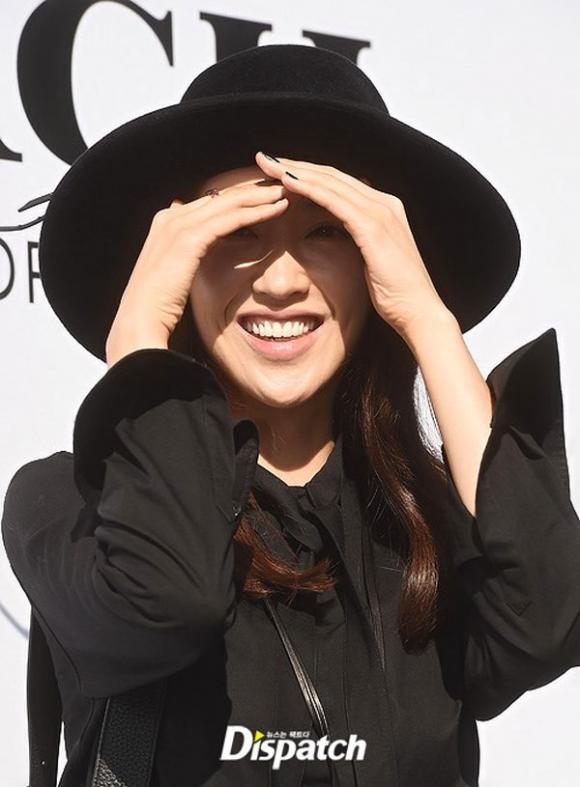 nữ diễn viên kim min jung,sao hàn,kim min jung style giấu quần,sao hàn khoe cặp đùi mật ong