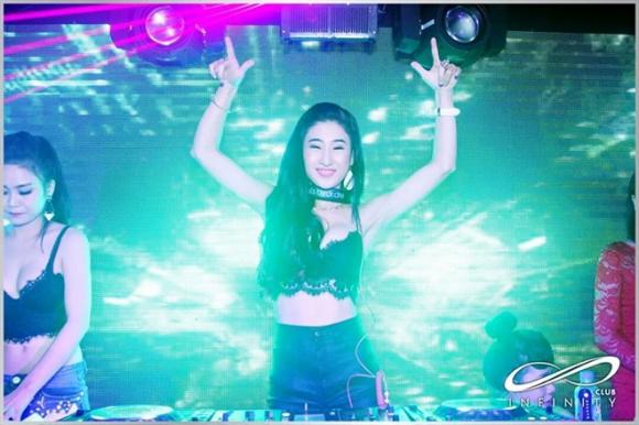 Mờ Naive, Vanh Leg, Phở Đặc Biệt, DJ Oxy, hot teen Việt