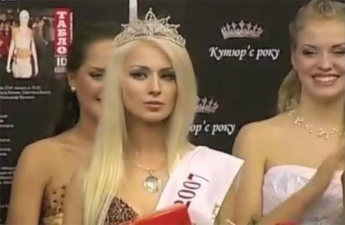 Valeria Lukyanova, Búp bê sống, Búp bê sống Ukraina