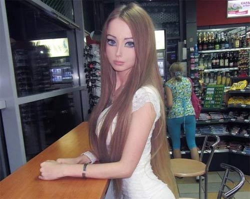Valeria Lukyanova, Búp bê sống, Búp bê sống Ukraina