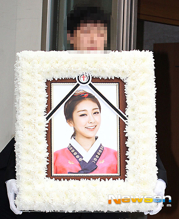 Rise,Ladies' Code,So Jung,sao Hàn,Rise qua đời