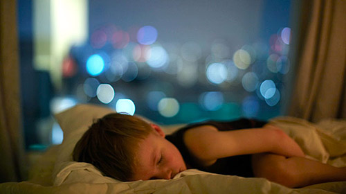 Đèn ngủ,đèn ngủ với trẻ sơ sinh,tác hại không ngờ của đèn ngủ với trẻ sơ sinh