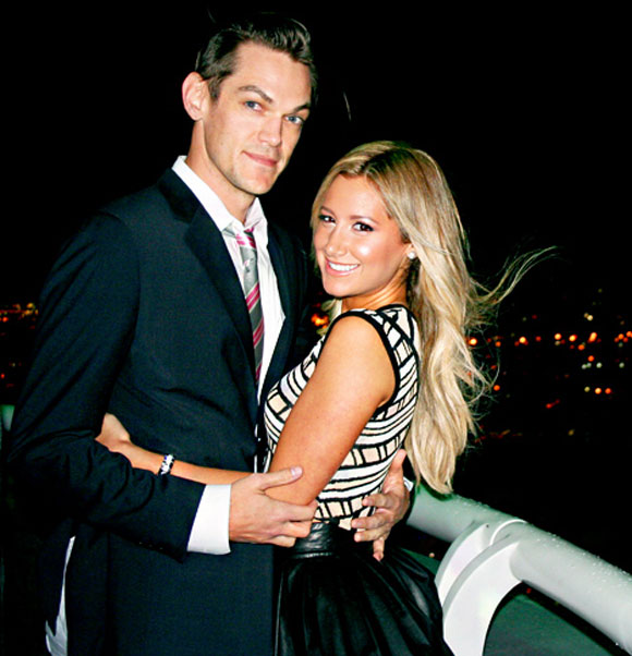 Ashley Tisdale,sao Hollywoo làm đám cưới,Ashley Tisdale kết hôn với Christopher French,ảnh cưới của Ashley Tisdale,High School Musical