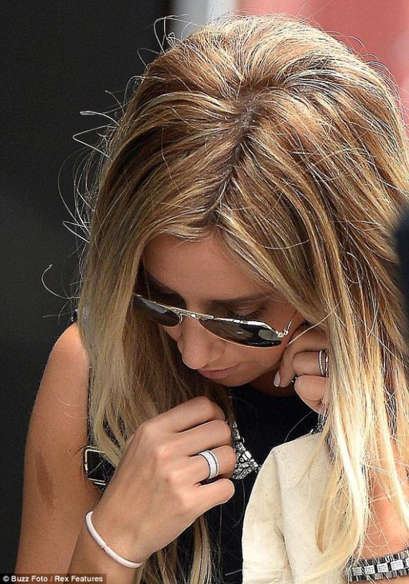 Ashley Tisdale,sao Hollywoo làm đám cưới,Ashley Tisdale kết hôn với Christopher French,ảnh cưới của Ashley Tisdale,High School Musical