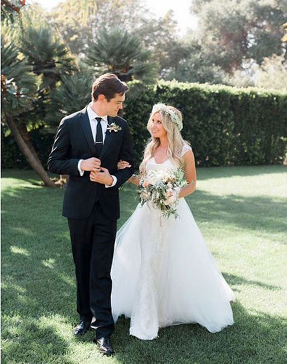 Ashley Tisdale,sao Hollywoo làm đám cưới,Ashley Tisdale kết hôn với Christopher French,ảnh cưới của Ashley Tisdale,High School Musical