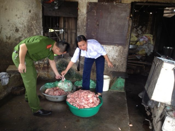 Vệ sinh an toàn thực phẩm, Thực phẩm bẩn, Sản xuất mỡ bẩn