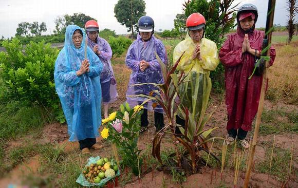 Vụ Cát Tường,thẩm mỹ viện Cát Tường,nhiều người đòi công vớt xác chị Huyền