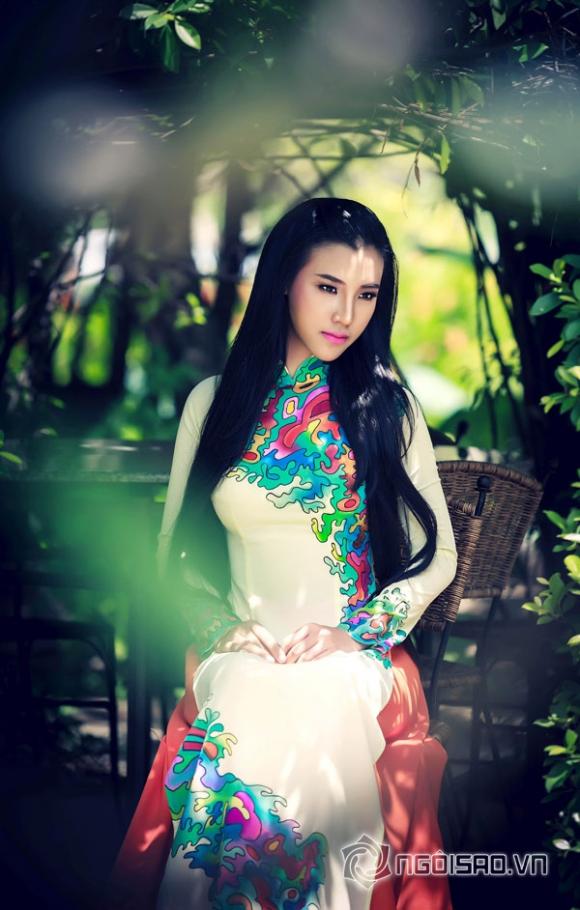 Hoàng Oanh, á hậu Phụ nữ Việt nam qua ảnh, áo dài